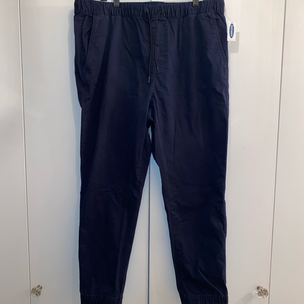 Old Navy Men’s Modern Jogger Pants